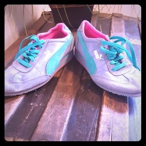 Puma sneakers